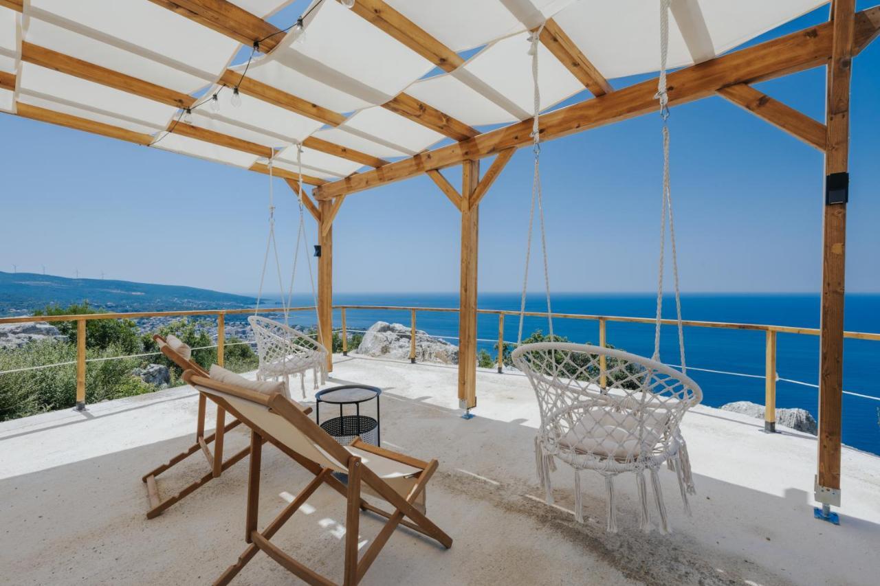 Olive Hills Holiday Homes Bar Exterior foto